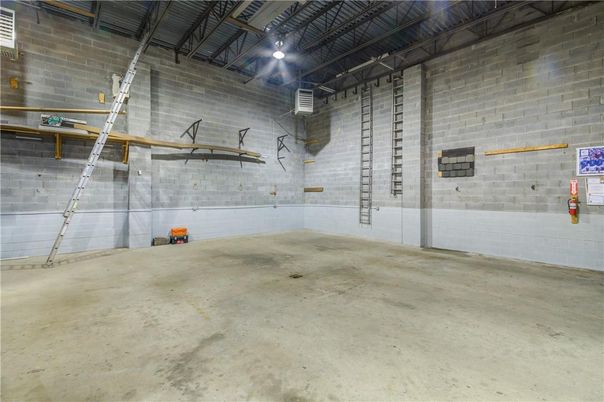 Garage, Interior, Stone Walls