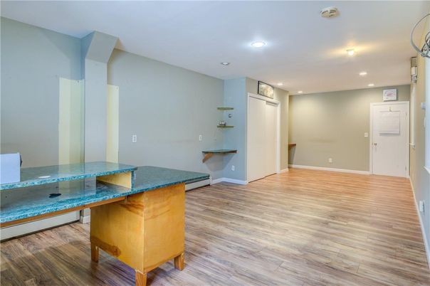 Interior, Recessed Lighting, Wood Texture Flooring