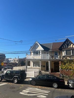Exterior, Facade, A Frame