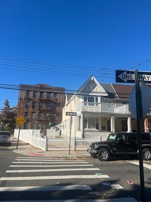 Exterior, Facade, Condo Building