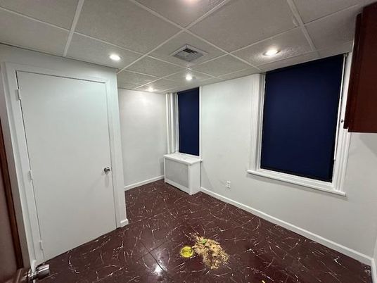 Empty room, Interior, Marble, Recessed Lighting