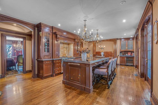 Chandelier, Dining room, Interior, Recessed Lighting, Wood Texture Flooring
