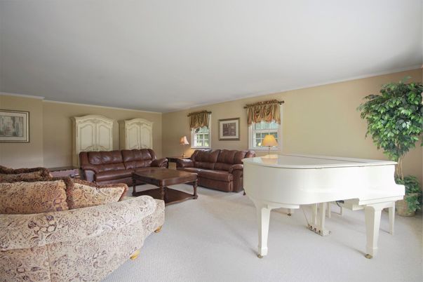 Interior, Living room, Piano