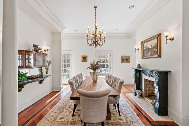 Chandelier, Dining room, Fireplace, Interior, Wood Texture Flooring