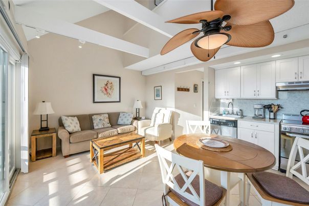 Dining room, Interior, Kitchen, Living room, Recessed Lighting