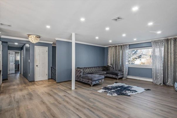 Chandelier, Interior, Recessed Lighting, Wood Texture Flooring