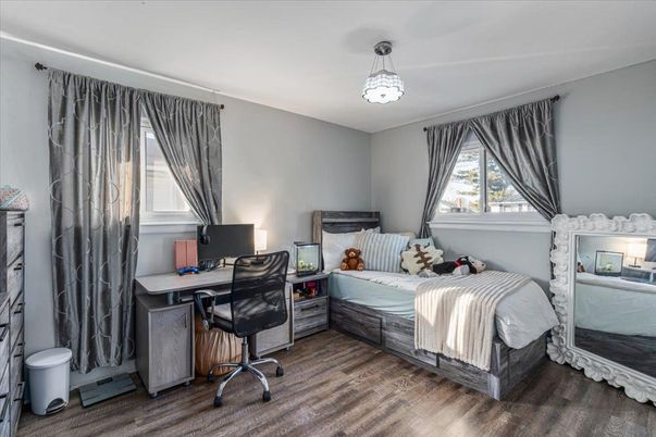 Bedroom, Home Office, Interior, Wood Texture Flooring