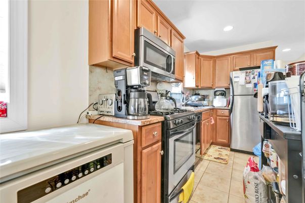 Interior, Kitchen, Recessed Lighting, Tile Countertops