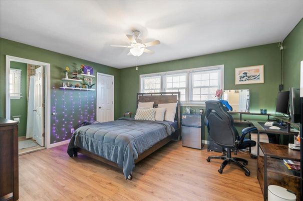 Bedroom, Home Office, Interior, Wood Texture Flooring