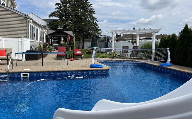 Exterior, Playground, Pool