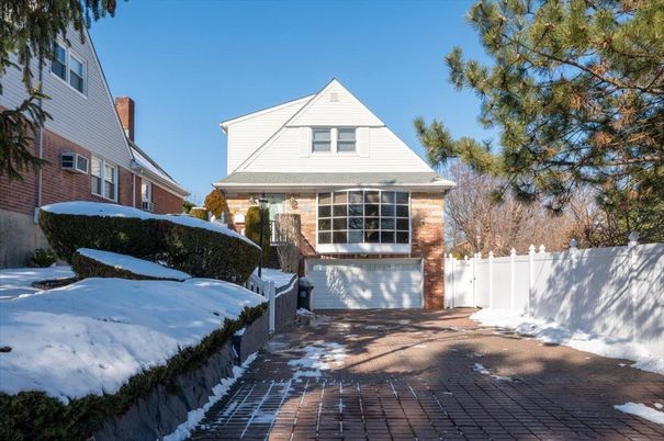 Attached, Exterior, Facade, Brick Facade, Cape Cod
