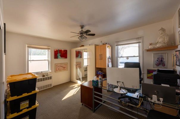 Home Office, Interior