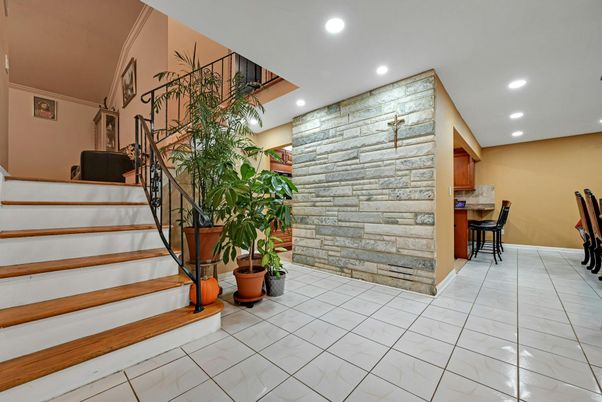 Interior, Marble, Recessed Lighting, Stone Walls