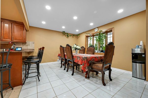 Dining room, Interior, Marble, Recessed Lighting