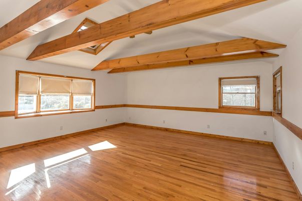 Empty room, Interior, Wooden Beams, Wood Texture Flooring