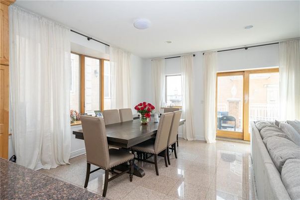 Dining room, Interior, Recessed Lighting
