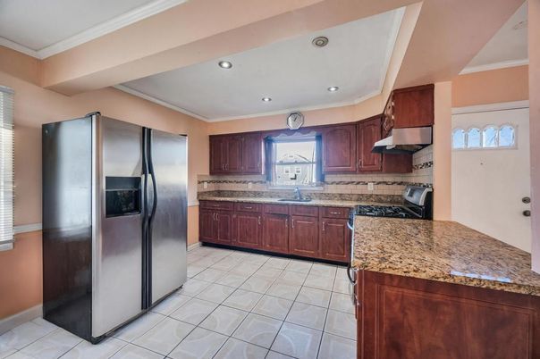Interior, Kitchen, Recessed Lighting