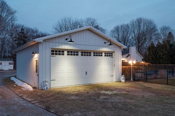 Detached Garage, Exterior