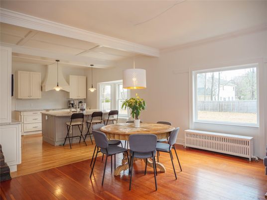 Dining room, Interior, Kitchen, Pendant Lights, Wood Texture Flooring