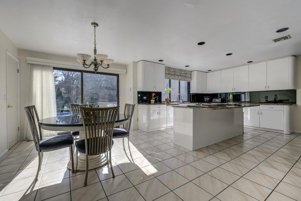 Chandelier, Dining room, Interior, Kitchen, Recessed Lighting