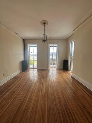 Empty room, Interior, Pendant Lights, Wood Texture Flooring