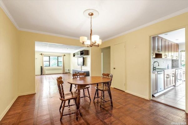 Chandelier, Dining room, Interior, Kitchen, Wood Texture Flooring