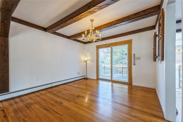 Chandelier, Empty room, Interior, Wooden Beams, Wood Texture Flooring