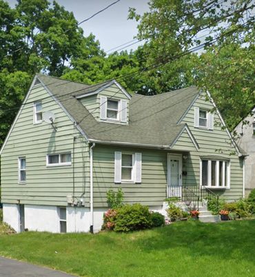 Exterior, Facade, Cape Cod