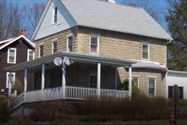 Exterior, Facade, Queen Anne Victorian