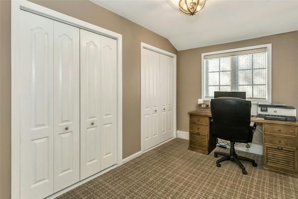 Home Office, Interior