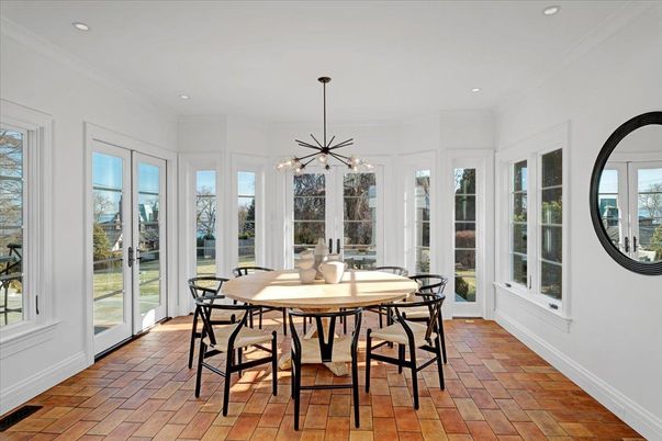 Dining room, Interior, Pendant Lights, Recessed Lighting