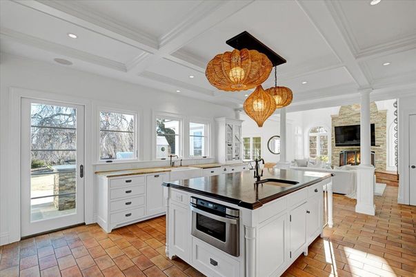 Fireplace, Interior, Kitchen, Pendant Lights, Recessed Lighting