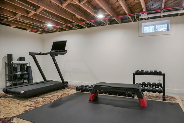 Fitness Equipment, Interior, Wooden Beams