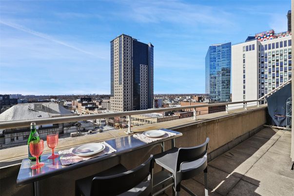 Exterior, Other, Skyline