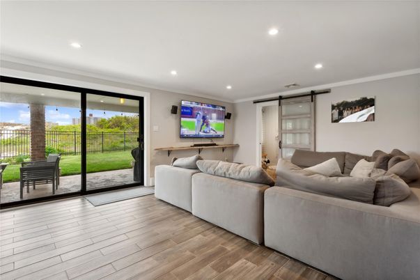 Interior, Living room, Recessed Lighting, Wood Texture Flooring