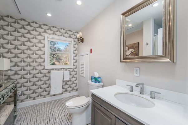 Bathroom, Interior, Recessed Lighting