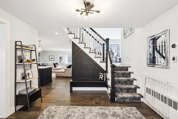 Interior, Living room, Pendant Lights, Recessed Lighting, Wood Texture Flooring
