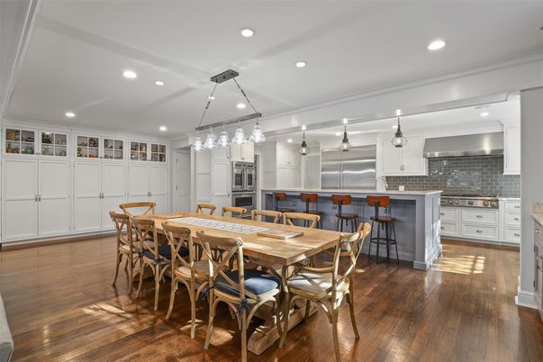 Dining room, Interior, Kitchen, Pendant Lights, Recessed Lighting, Stainless Steel Appliances, Wood Texture Flooring