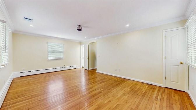 Empty room, Interior, Recessed Lighting, Wood Texture Flooring