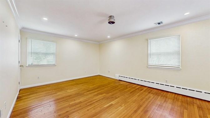 Empty room, Interior, Recessed Lighting, Wood Texture Flooring