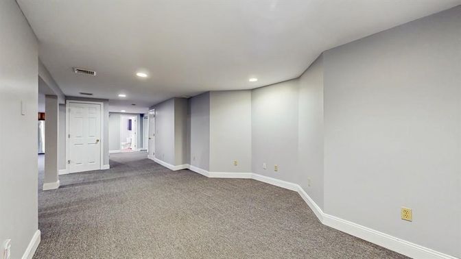 Empty room, Interior, Recessed Lighting