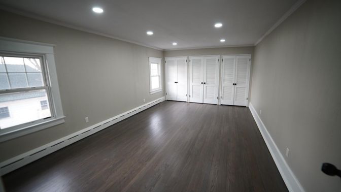 Empty room, Interior, Recessed Lighting, Wood Texture Flooring