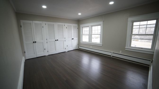 Empty room, Interior, Recessed Lighting, Wood Texture Flooring