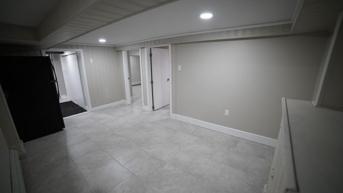 Empty room, Interior, Recessed Lighting