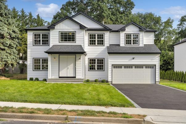 Attached, Exterior, Facade, Farmhouse