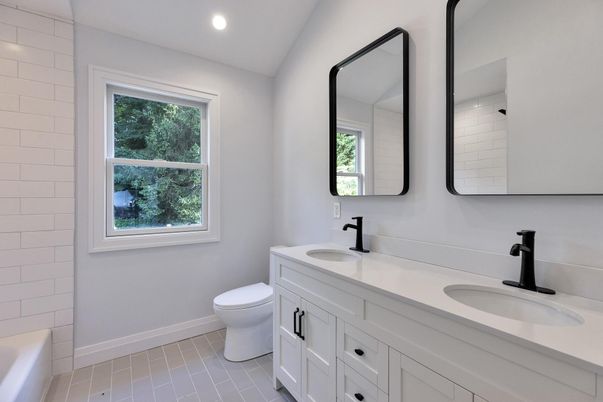 Bathroom, Dual Sink Vanities, Interior, Recessed Lighting