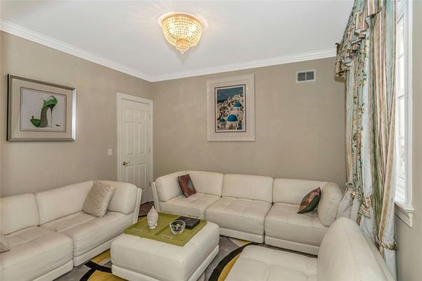 Chandelier, Interior, Living room
