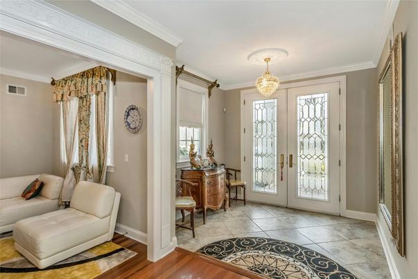 Chandelier, Interior, Wood Texture Flooring