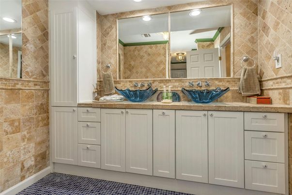 Bathroom, Interior, Recessed Lighting, Stone Walls