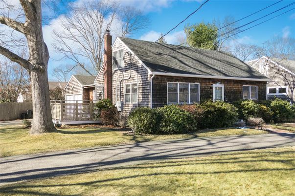 Exterior, Facade, Brick Facade, Cape Cod